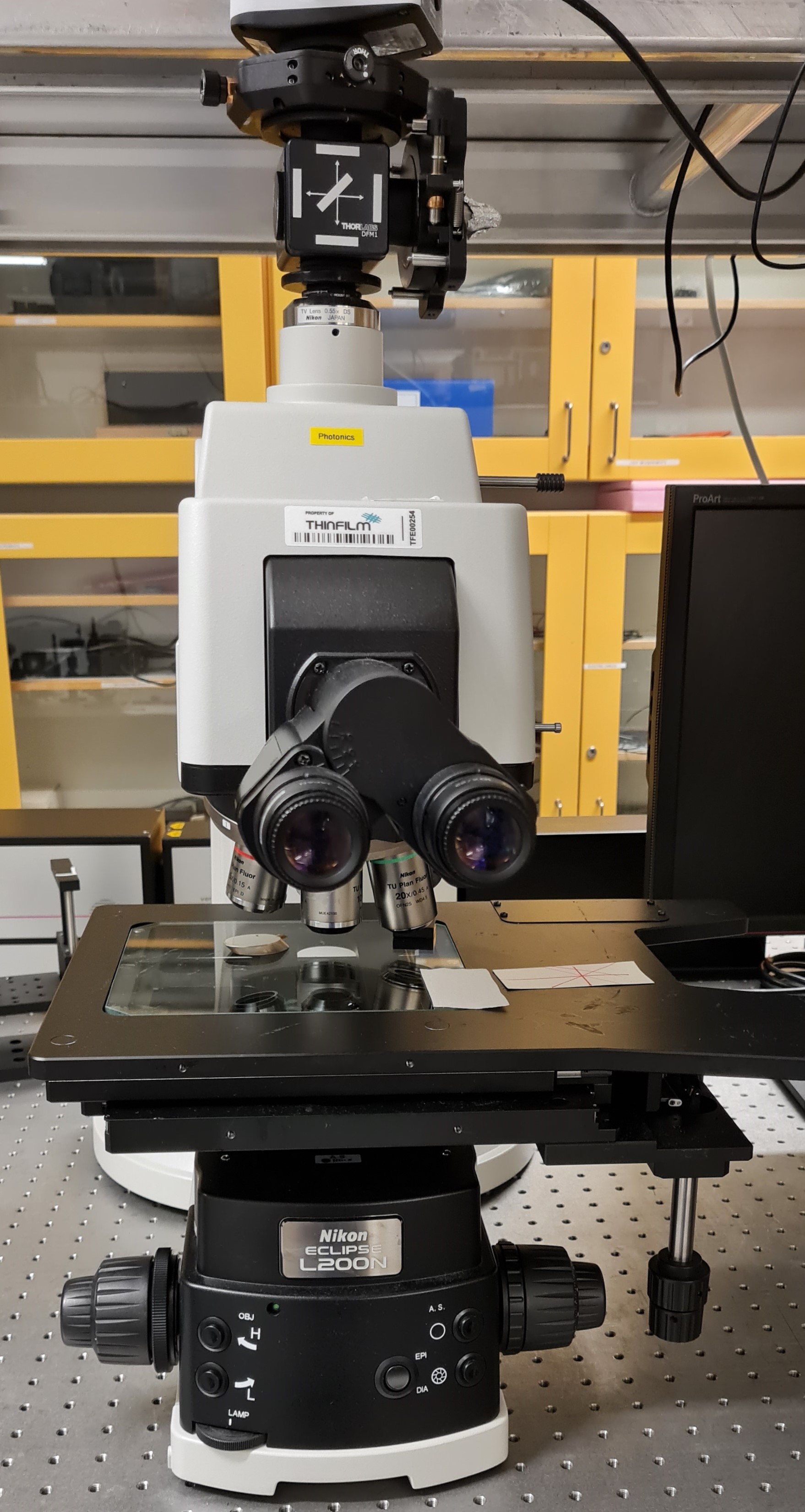 Picture of Optic Microscope (Special Photonics Lab)